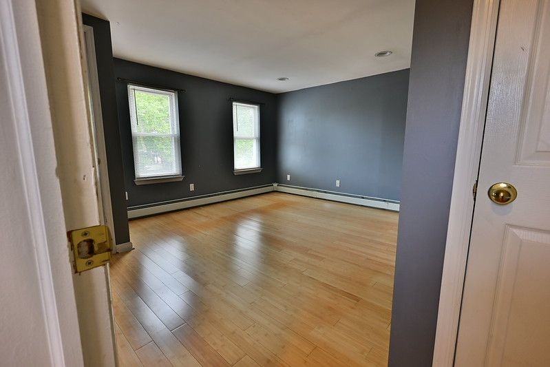 43 Christopher St - Photo 6 of 11