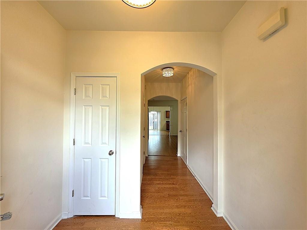1908 Dilcrest Dr - Photo 2 of 28