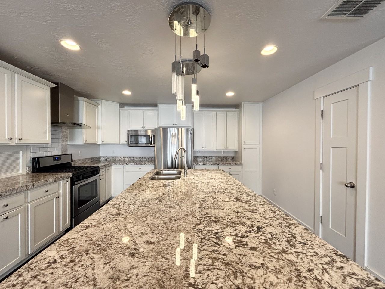 5052 S Moray Ct #1 - Photo 2 of 9