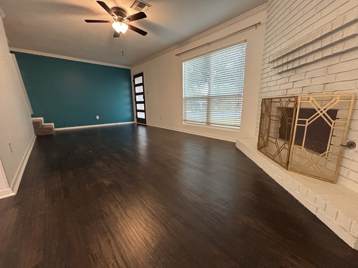 1209 S Trace Dr - Photo 3 of 25
