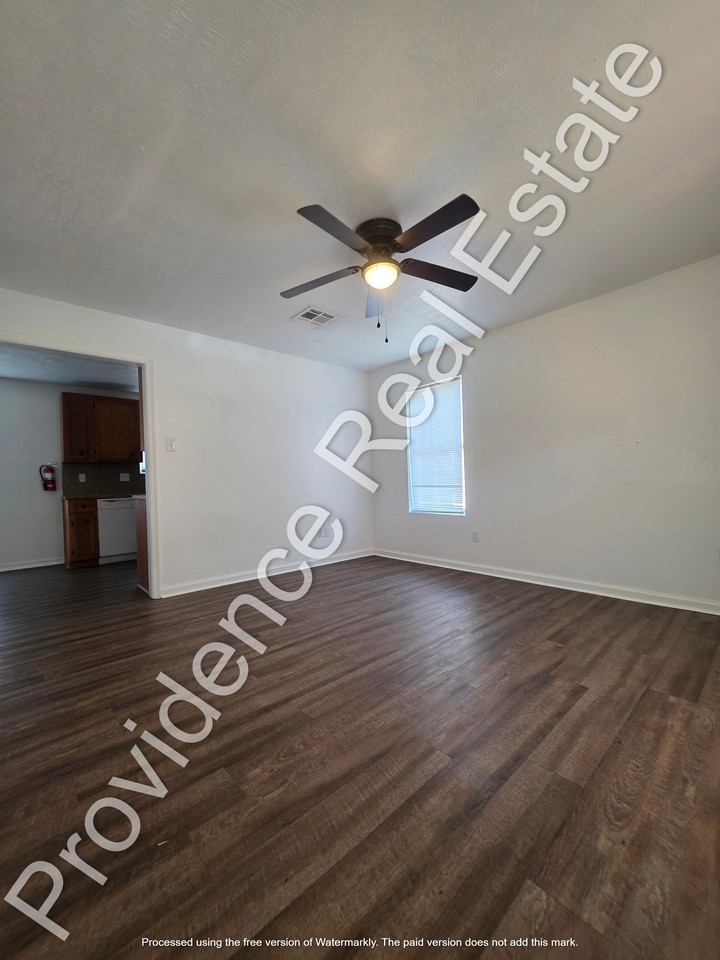 164 Greene Ln #164 - Photo 2 of 7