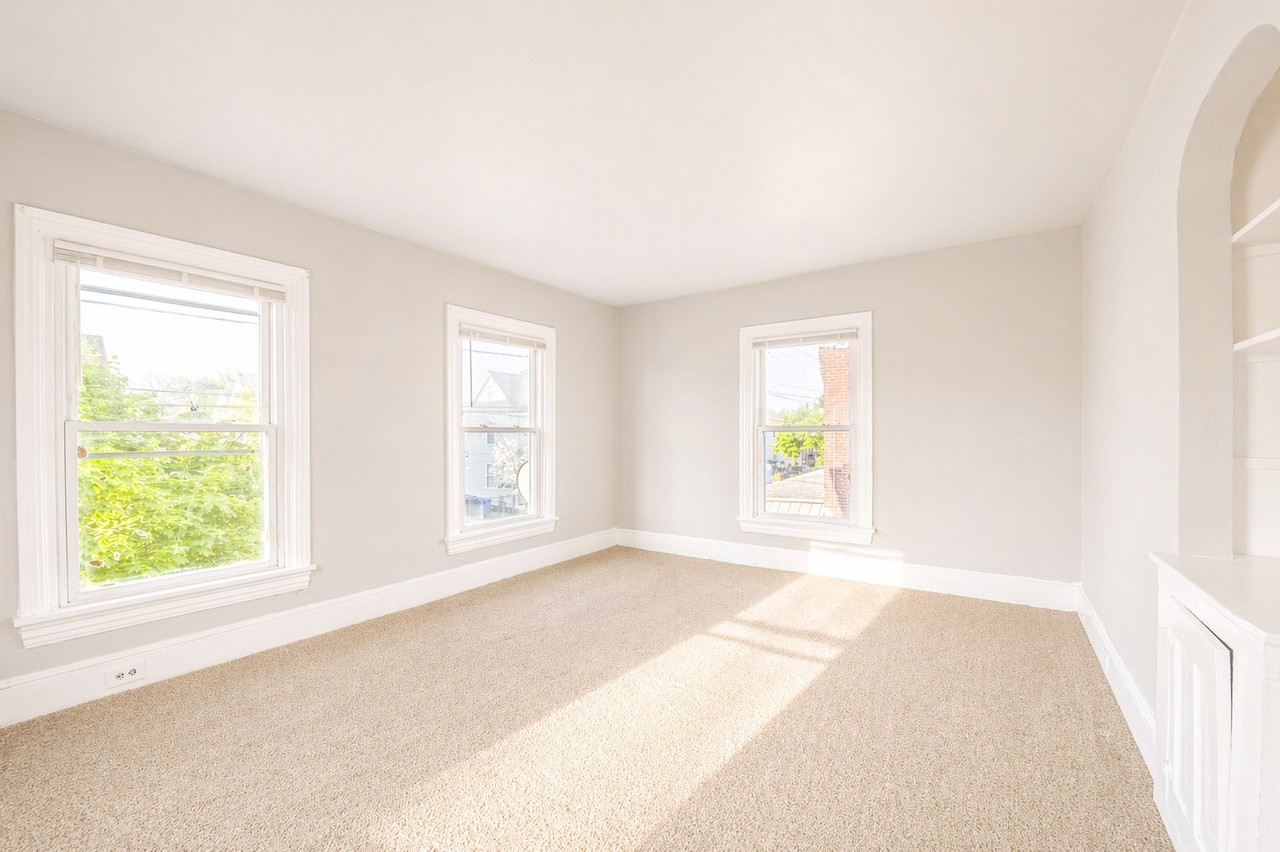 53 E Hancock St #2 - Photo 2 of 9