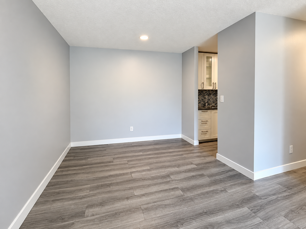 Meadow Mews Apartments - Photo 3 of 43
