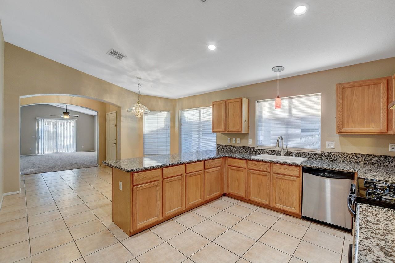 7861 W Delhi Ave - Photo 2 of 29