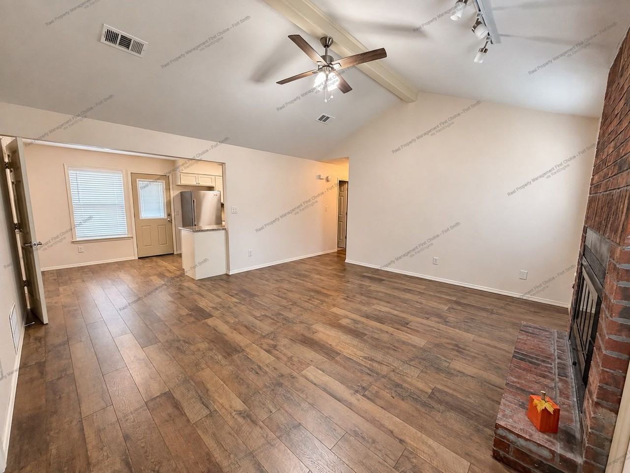 1707 Brooken Hill Dr - Photo 2 of 24