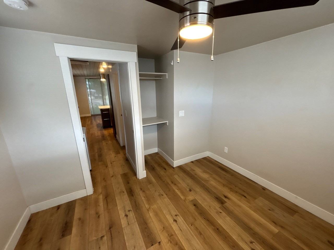 280 E Washington Ave #G - Photo 7 of 19