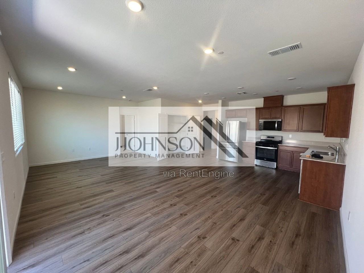 2491 Bersano St - Photo 4 of 19