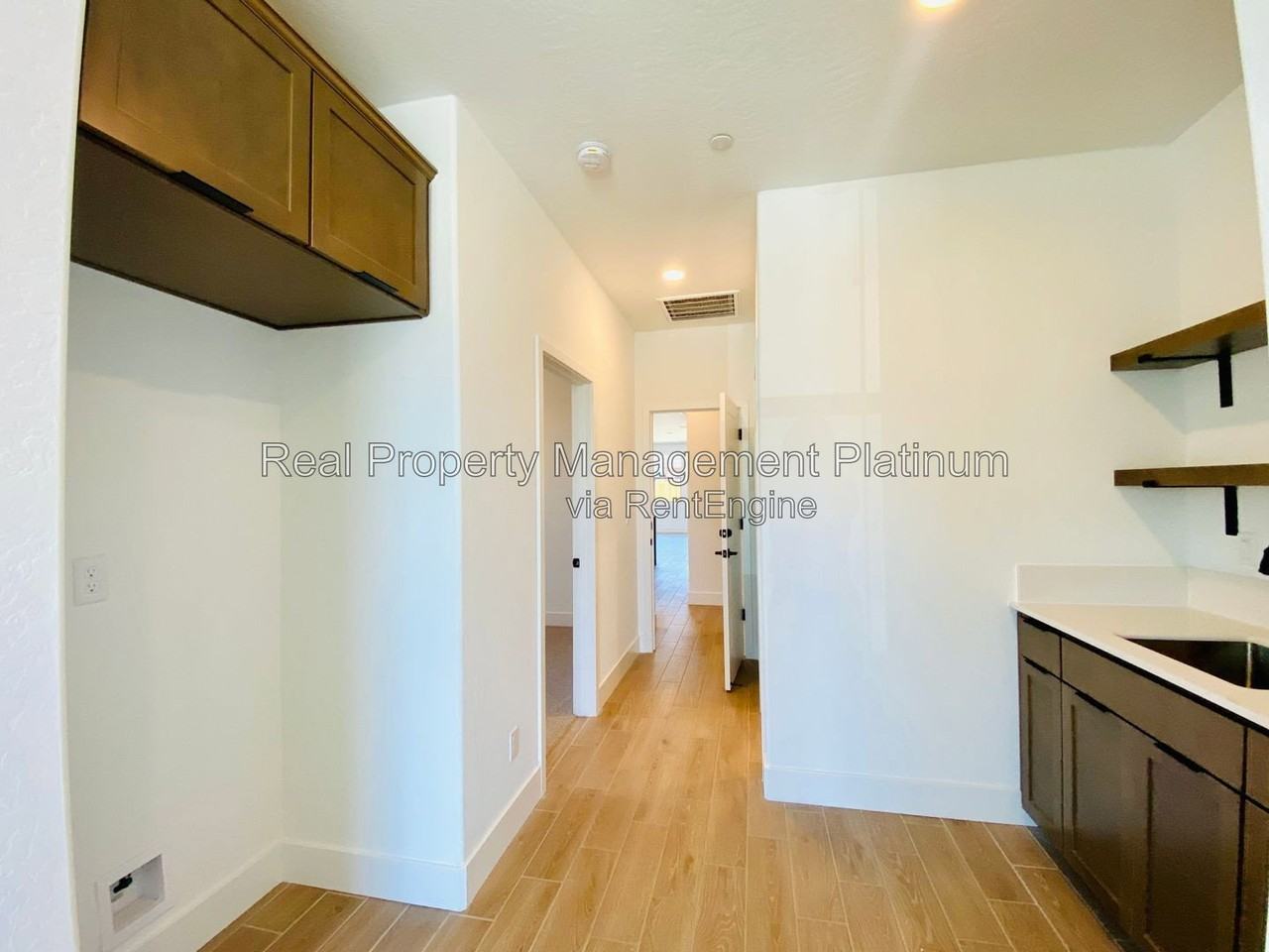 7158 E Harvard Ave - Photo 5 of 41