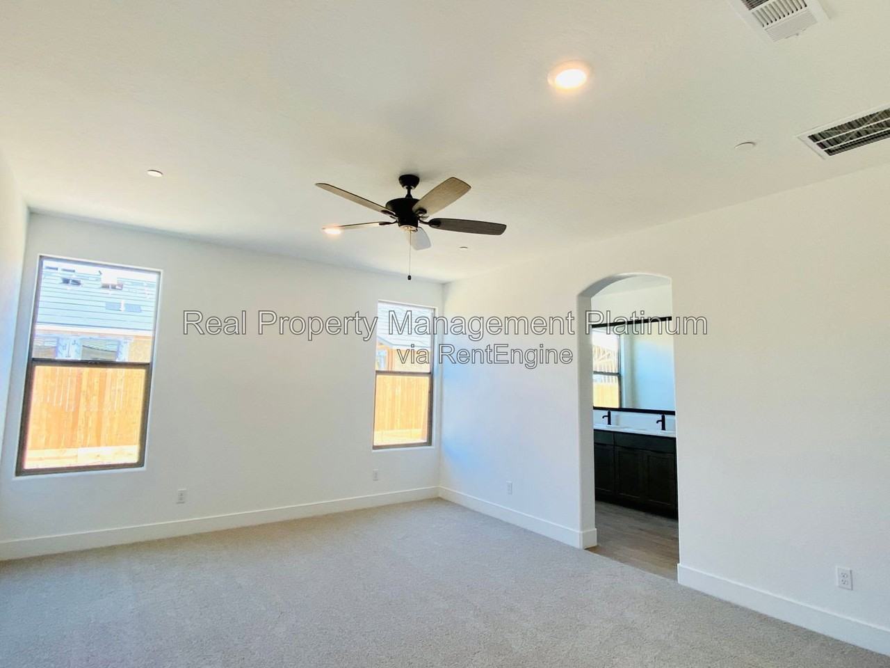 7158 E Harvard Ave - Photo 6 of 41