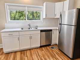 featured image of 202 Sawyer St