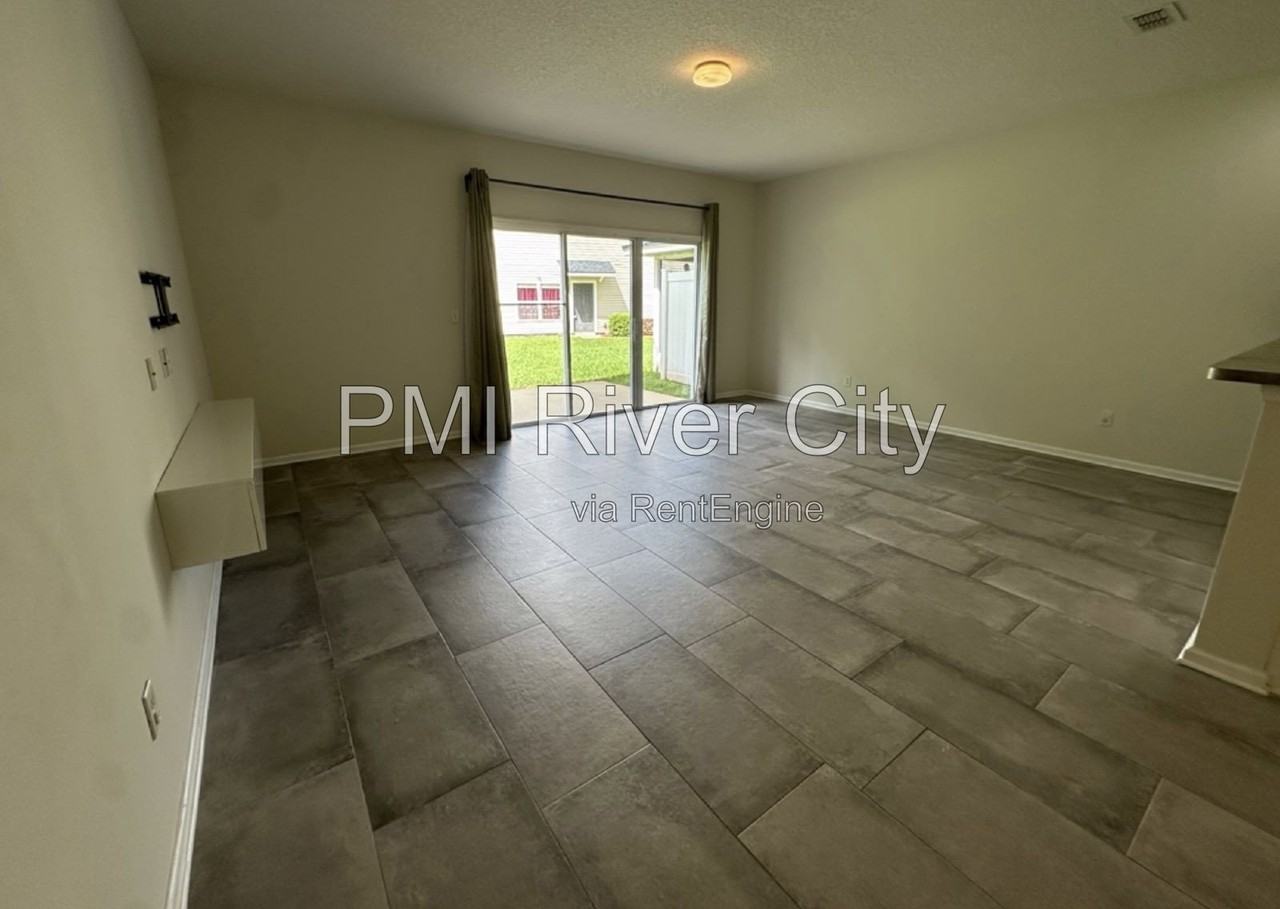 8617 Ribbon Falls Ln - Photo 3 of 21