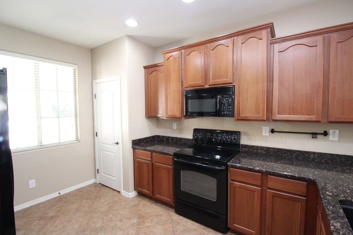 29302 N 67th Dr - Photo 4 of 20
