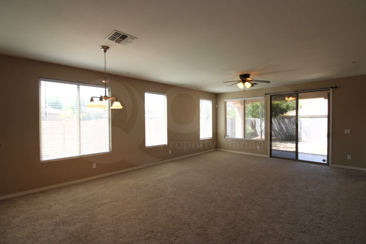 29302 N 67th Dr - Photo 7 of 20