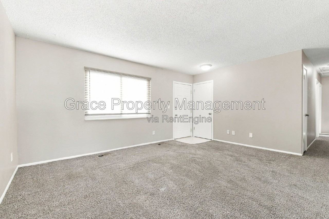 13565 Decatur Ct - Photo 3 of 20