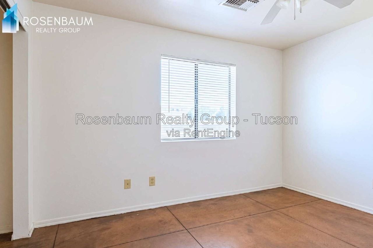 2730 N Eastgate Dr #2 - Photo 4 of 7