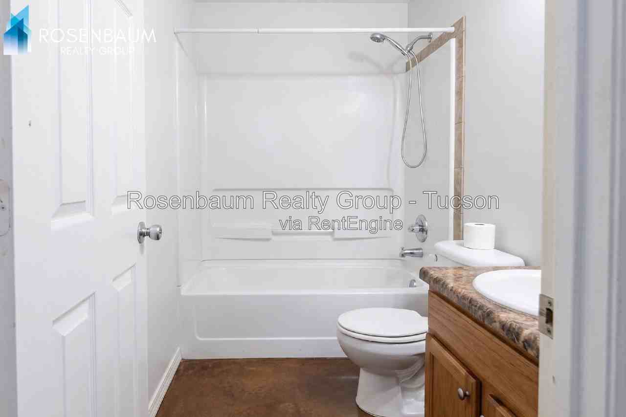 2730 N Eastgate Dr #2 - Photo 5 of 7