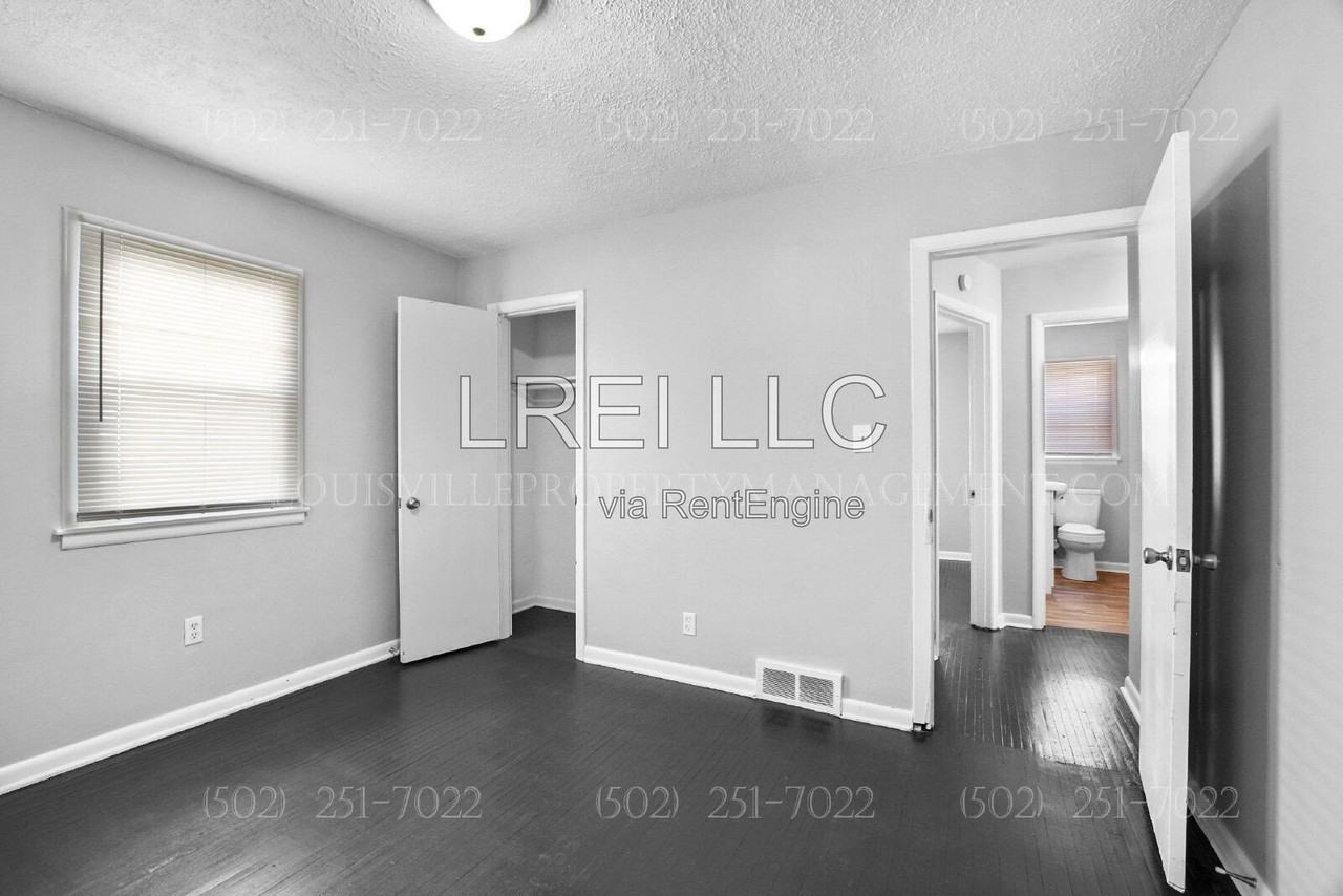 803 Cecil Ave - Photo 5 of 16