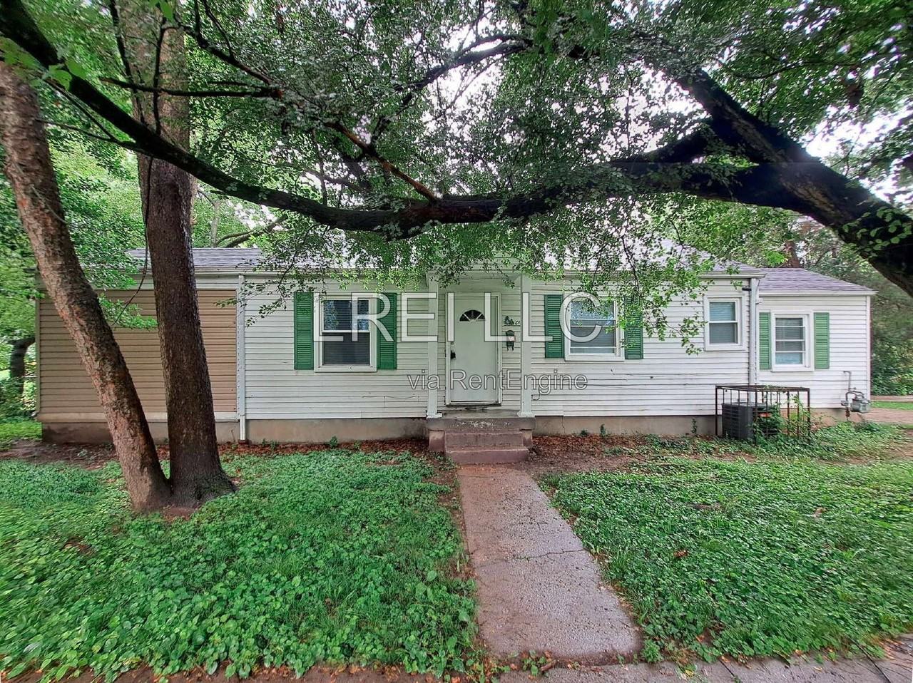 642 Sandra Ct