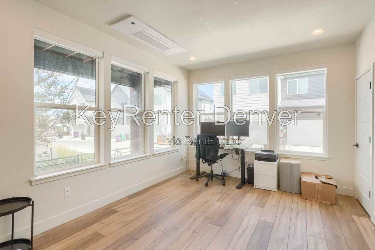 2882 S Pancratia St - Photo 6 of 23