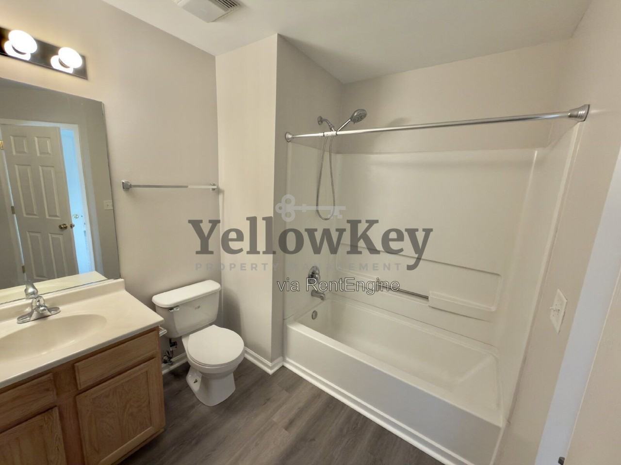 1755 Fredericksburg Ln - Photo 6 of 10
