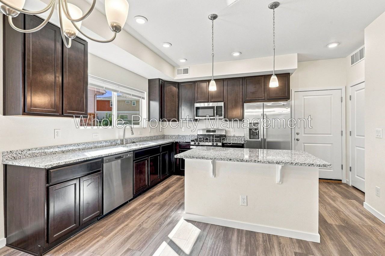 871 E 98th Ave #1401 - Photo 5 of 26