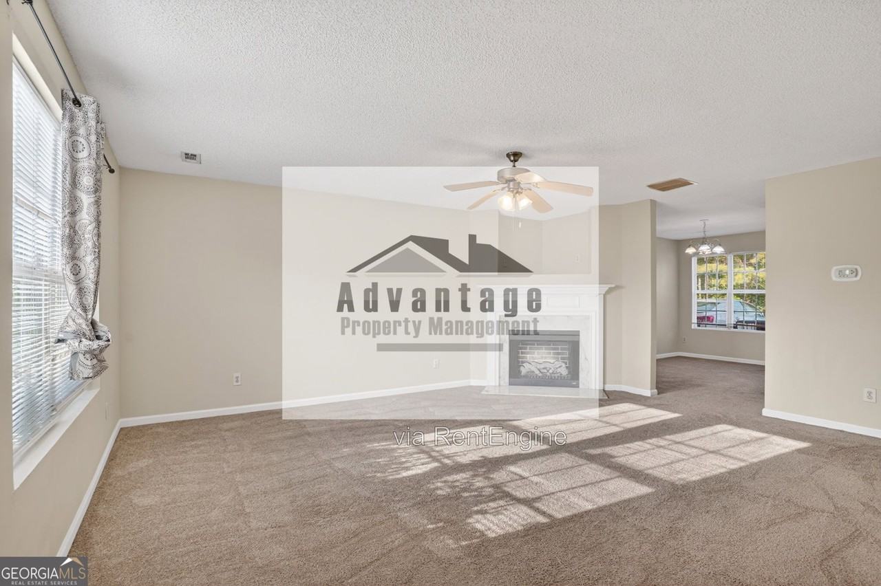 8100 Oakley Cir - Photo 2 of 19