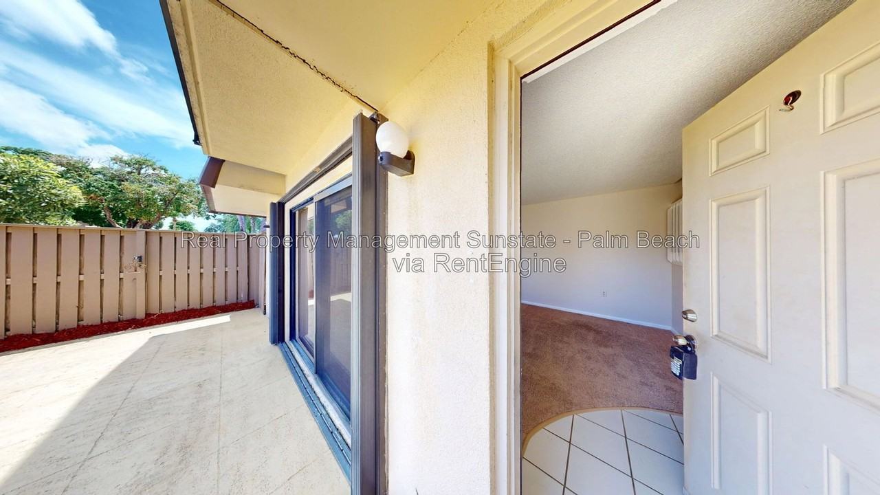 1118 11th Ct - Photo 4 of 23