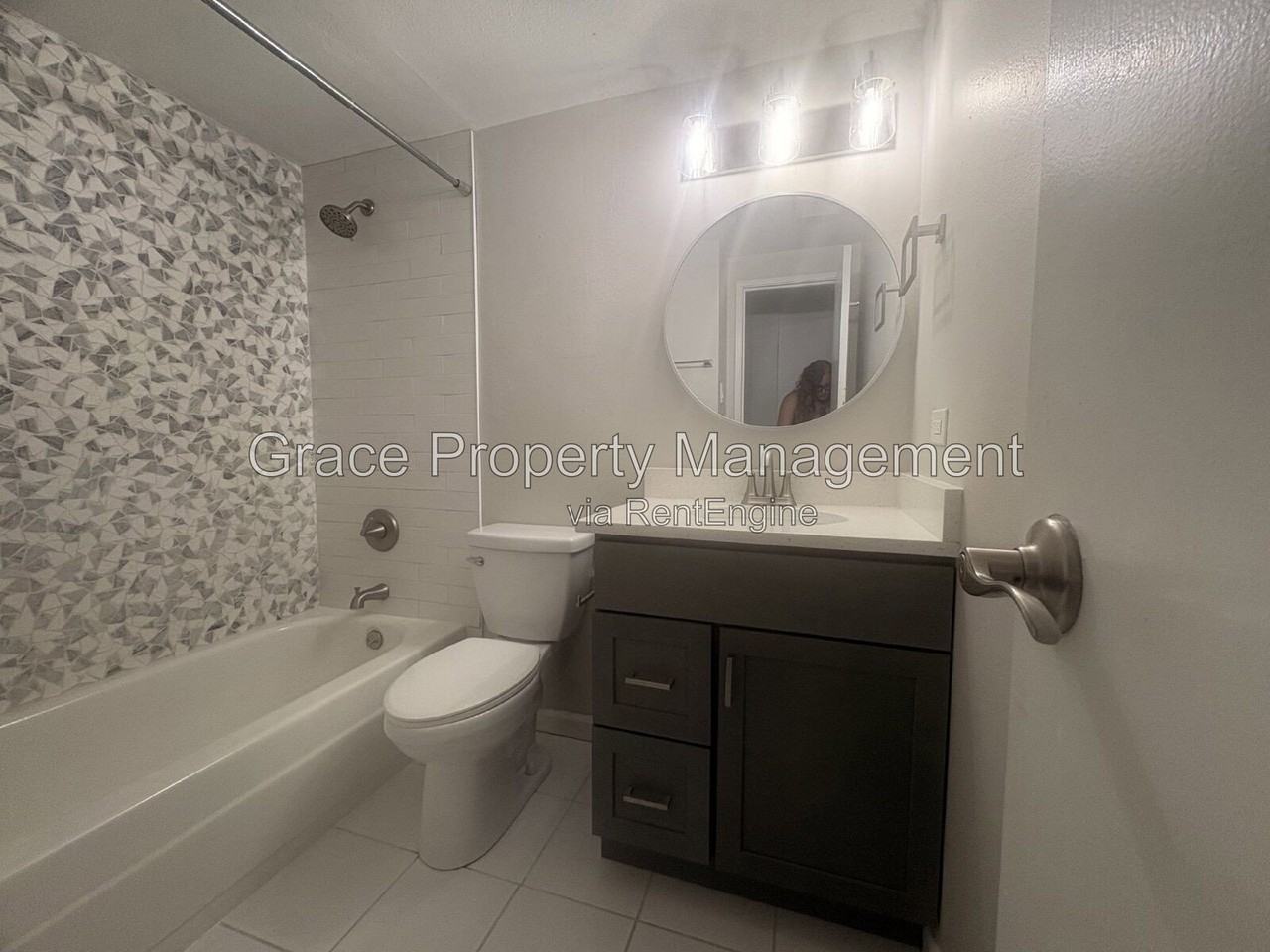 65 N Clarkson St #107 - Photo 7 of 15
