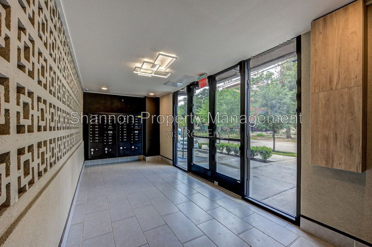 4819 Caroline St #104 - Photo 3 of 20