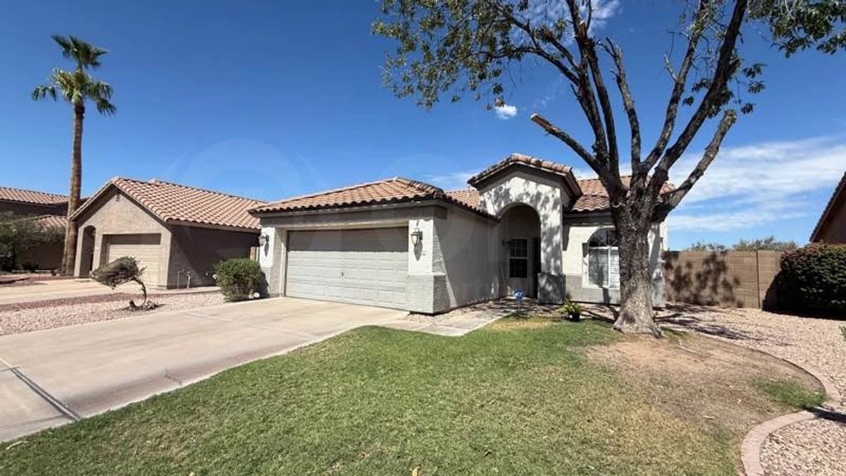 1292 W Morelos St - Photo 2 of 18