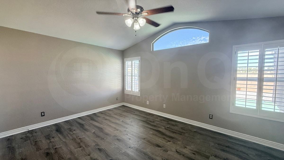 1292 W Morelos St - Photo 6 of 18