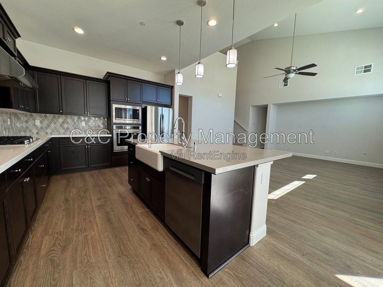 3027 Andesite Dr - Photo 3 of 36