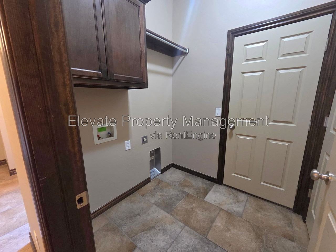 2209 Starwood Way - Photo 6 of 16