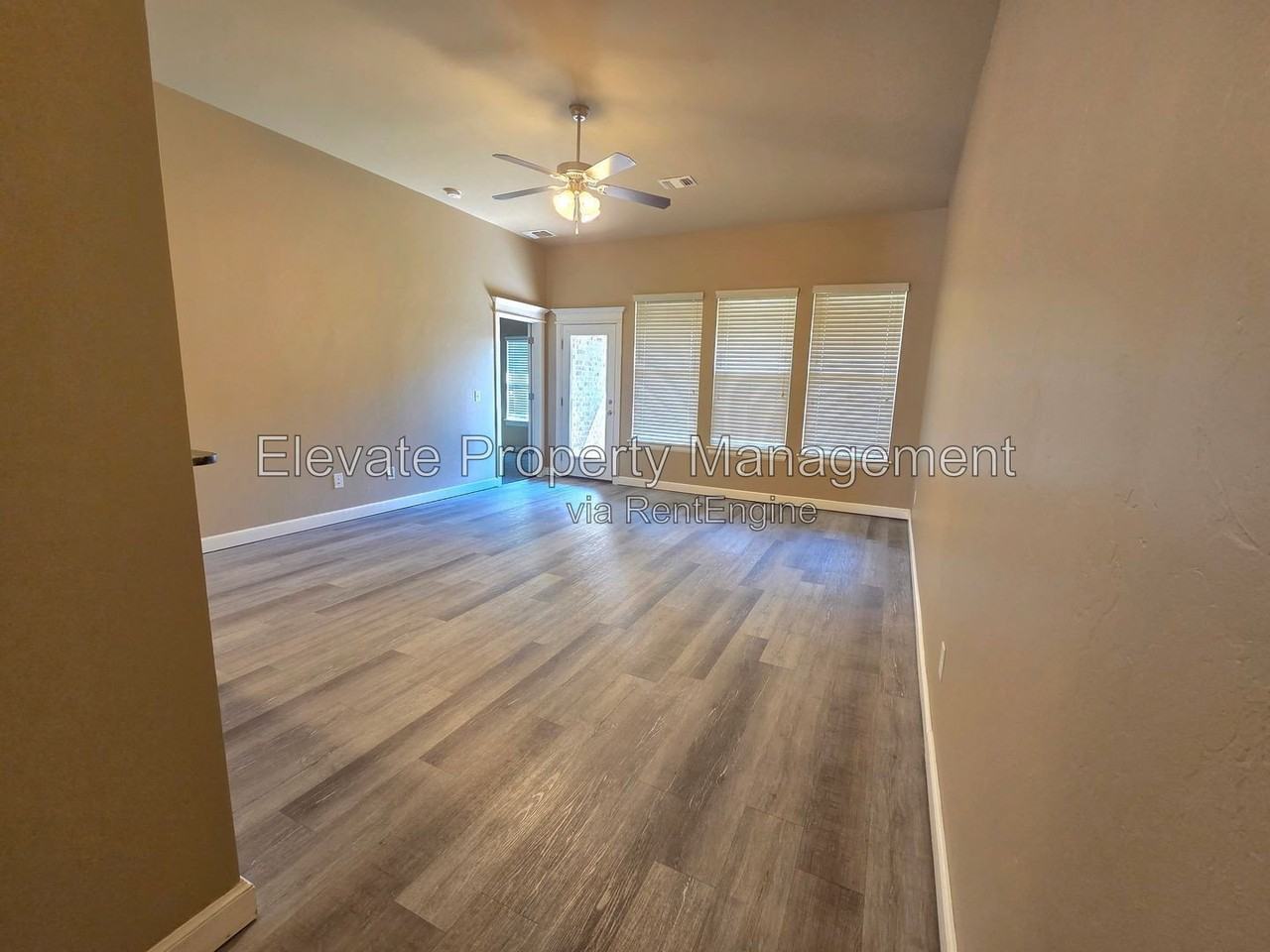 2202 Ailsa Rd - Photo 2 of 13