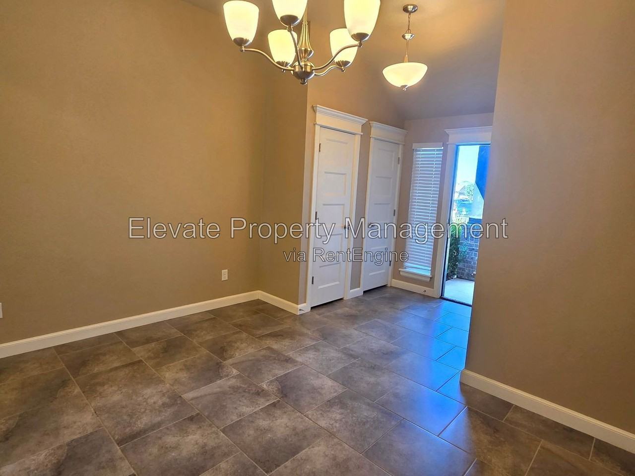 2202 Ailsa Rd - Photo 5 of 13