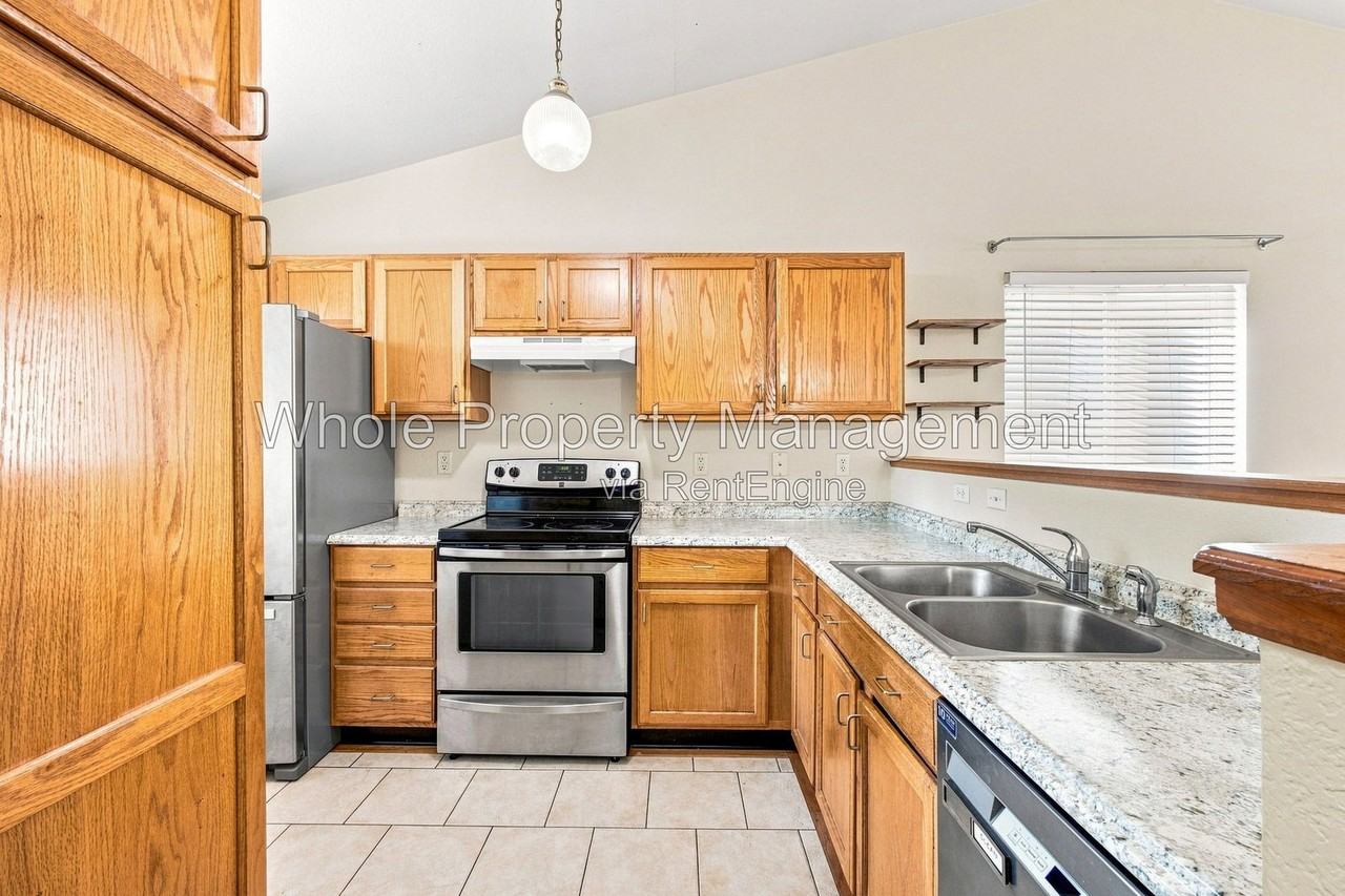 3189 E 106th Ave - Photo 5 of 28