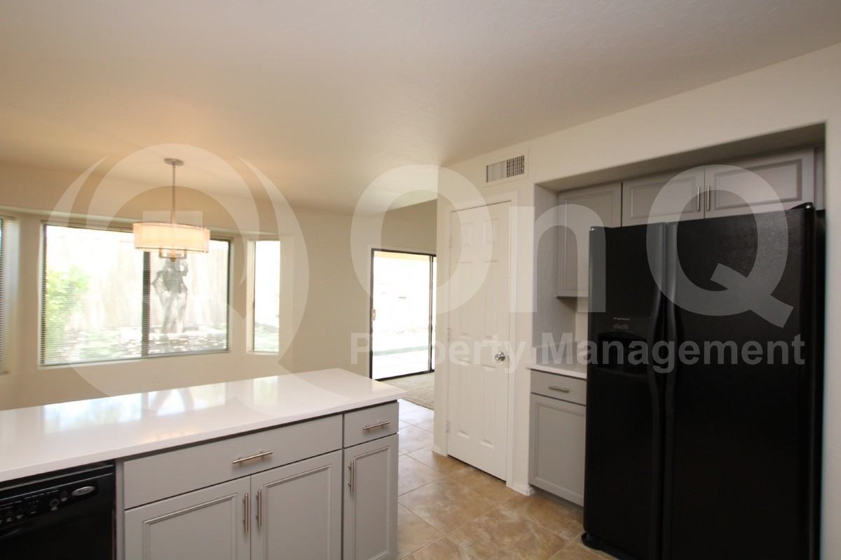 3858 E Cathedral Rock Dr - Photo 4 of 20