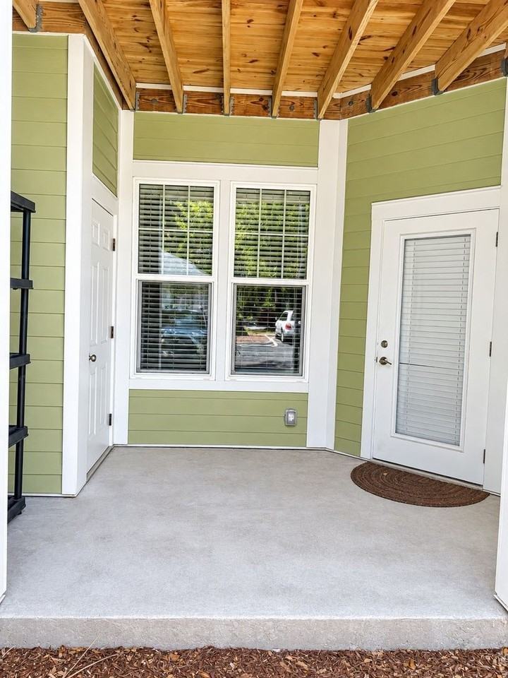 1814 Chatelain Way - Photo 2 of 22