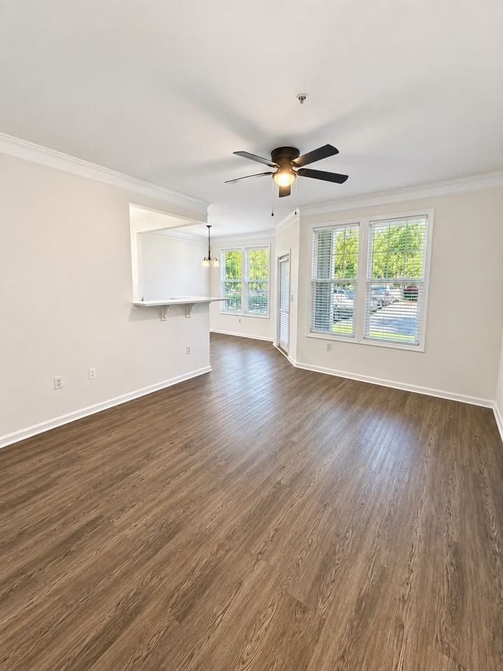 1814 Chatelain Way - Photo 3 of 22