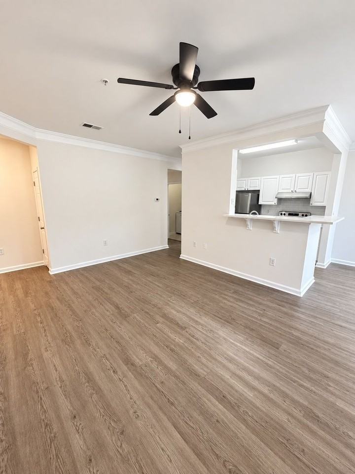 1814 Chatelain Way - Photo 4 of 22