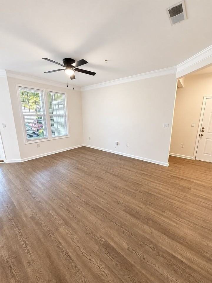 1814 Chatelain Way - Photo 5 of 22