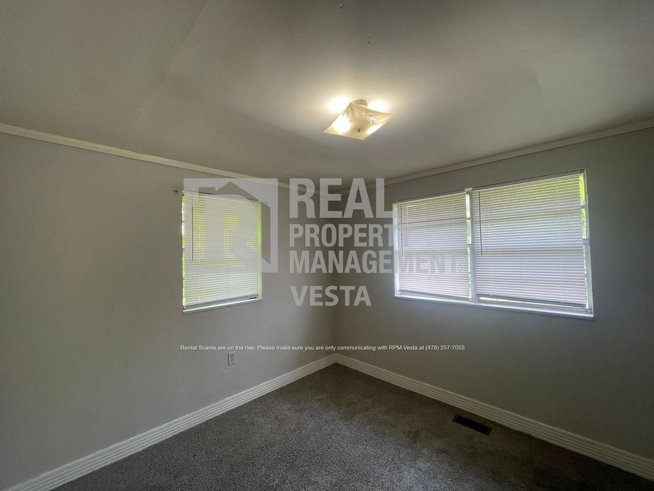 4940 Faubus Ave - Photo 6 of 13