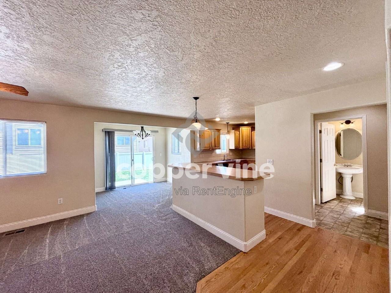 3314 Barbera St - Photo 6 of 32