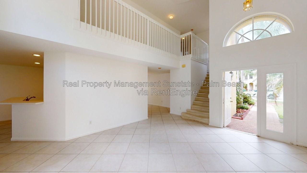 5060 Starblaze Dr - Photo 4 of 36