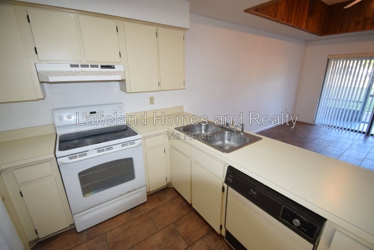 6055 Topher Trl - Photo 5 of 19