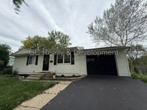 689 Laurel Ave - Photo 1 of 1