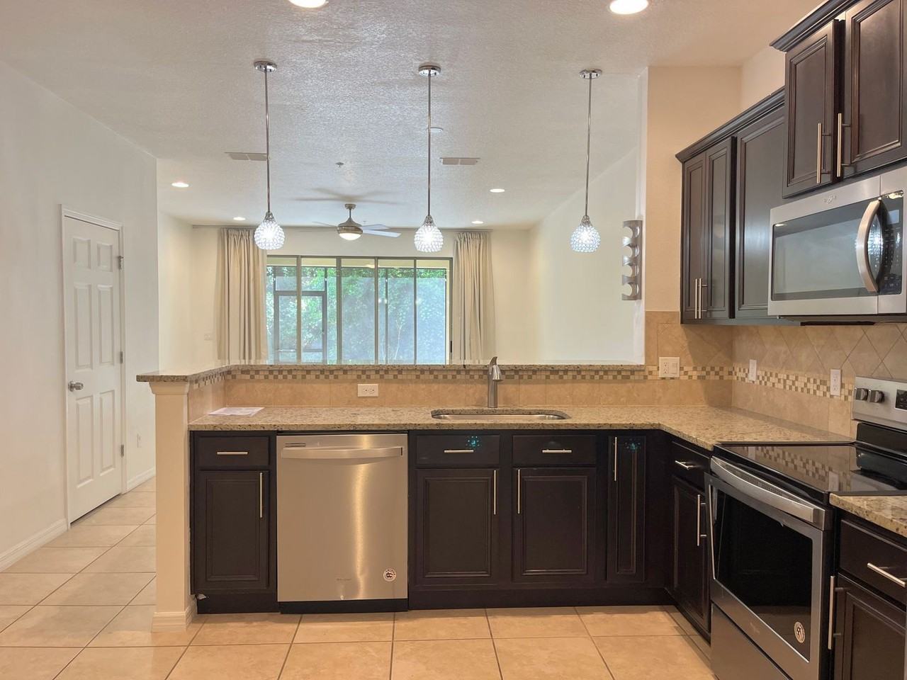 1288 Pavia Dr - Photo 5 of 27