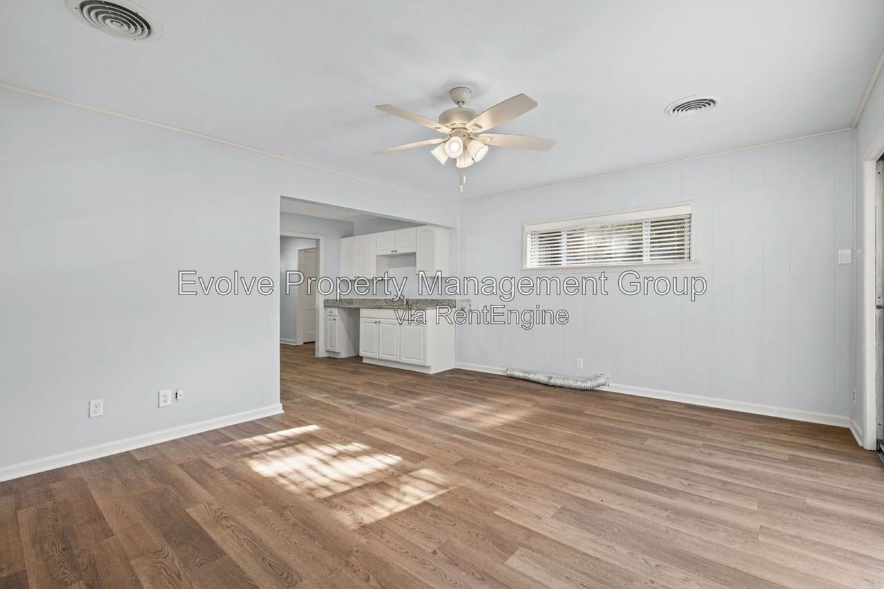 4629 Durbin Ave - Photo 6 of 16