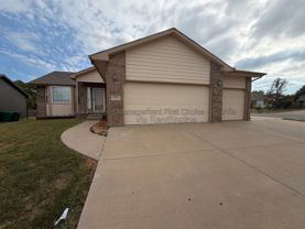 10805 E Funston St - Photo 1 of 1
