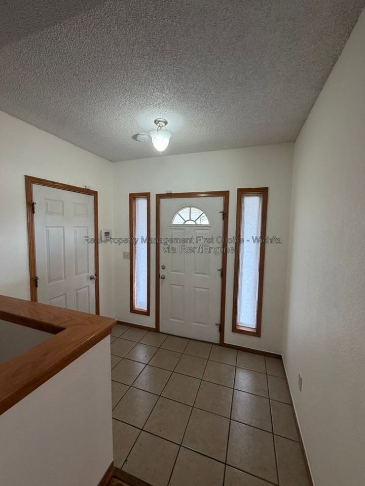 10805 E Funston St - Photo 4 of 42